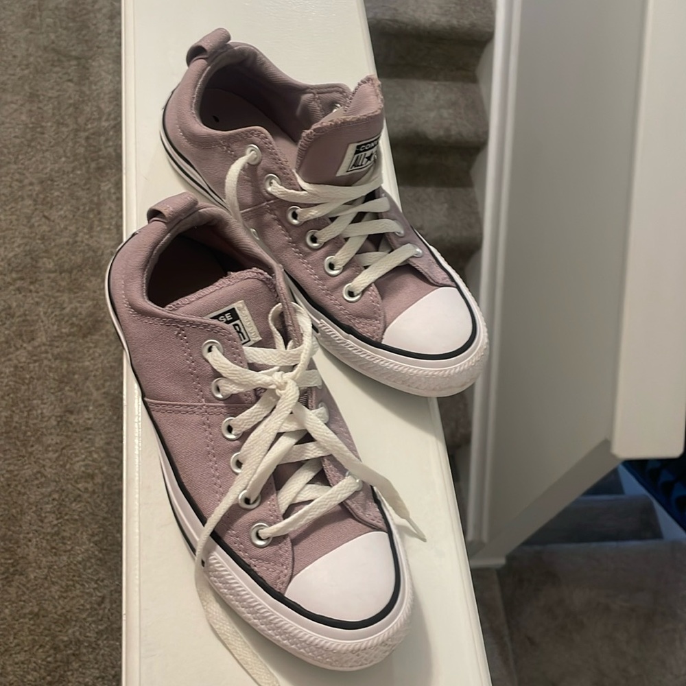 Women's lilac Converse